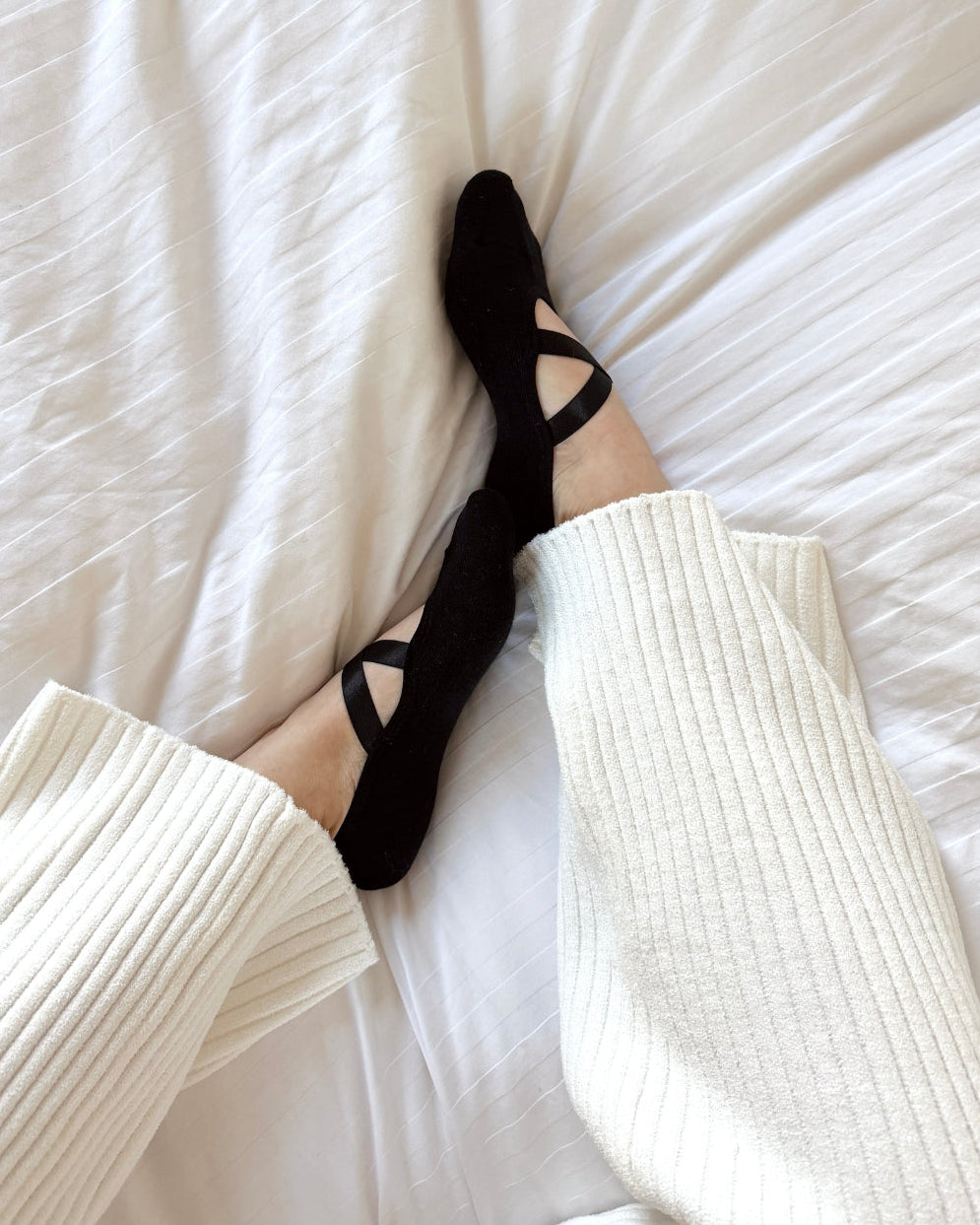 Sazzy Cross (Black)